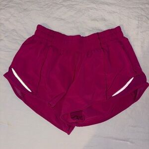 Lululemon hotty hot short